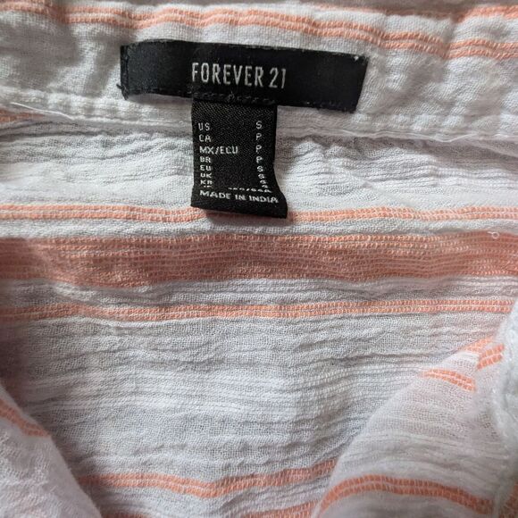 Forever 21 Striped Crinkle Button Down Shirt S Pink White L/S Lightweight Gauze - Picture 3 of 6